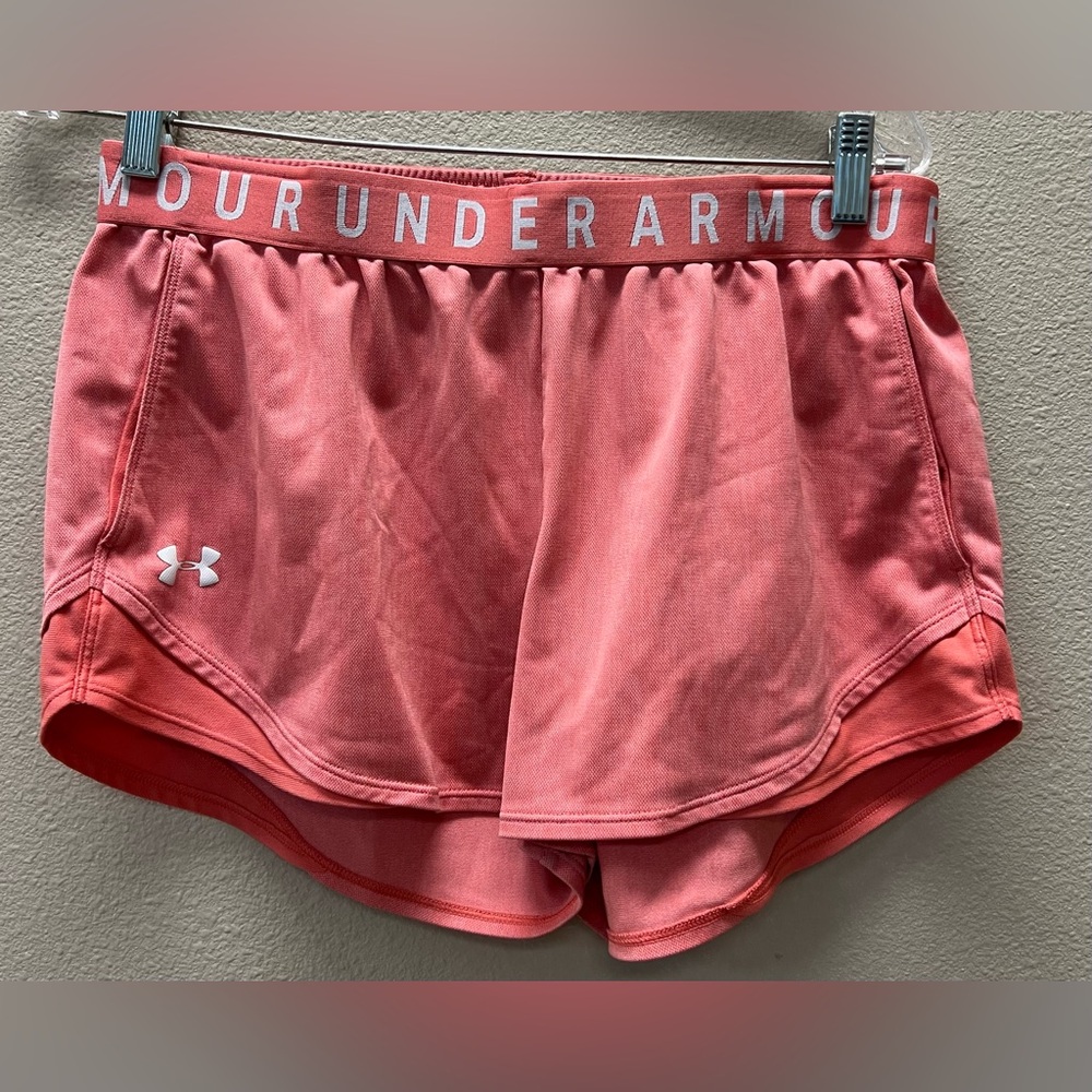 Under Armour Large  Women's Coral Athletic Shorts